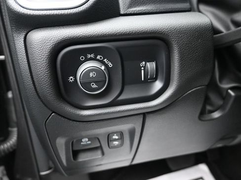 Used 2024 RAM 1500 Big Horn RWD image 12