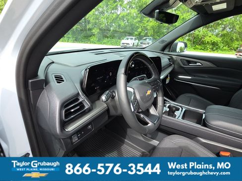 New 2026 Chevrolet Traverse LT FWD image 14