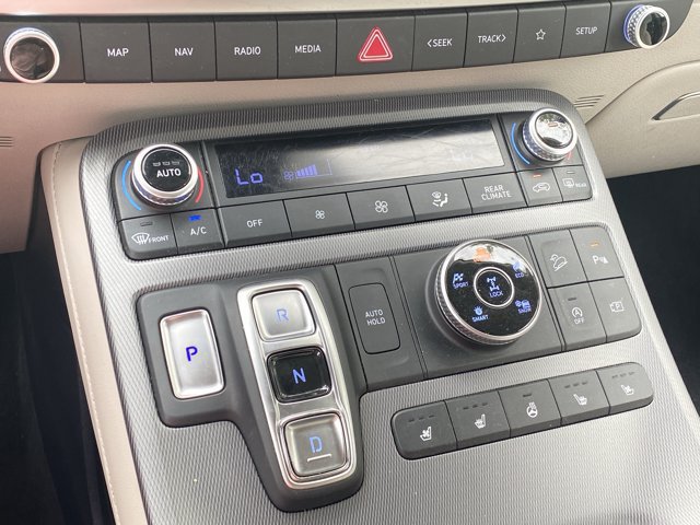 Used 2024 Hyundai Palisade Limited AWD/4WD image 32