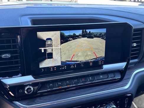 Used 2026 GMC Sierra 1500 SLT w/ SLT Premium Plus Package image 33