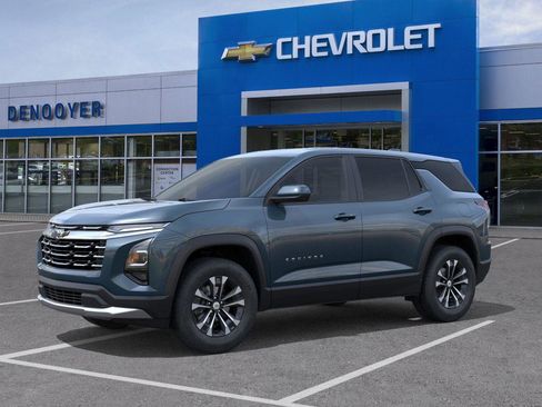 New 2026 Chevrolet Equinox LT image 2