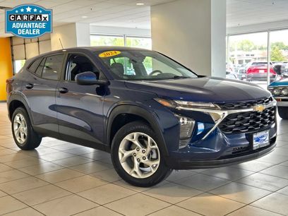 Used 2024 Chevrolet Trax LS w/ LS Convenience Package