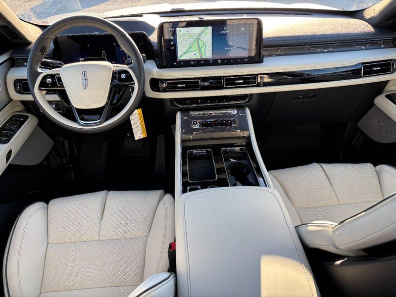 New 2027 Lincoln Aviator Black Label w/ Dynamic Handling Package AWD/4WD image 14