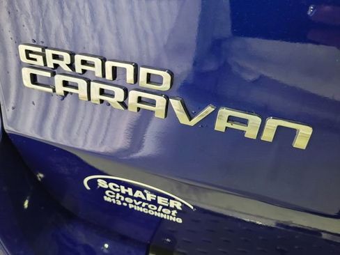 Used 2019 Dodge Grand Caravan SXT w/ Rear Park Assist Package image 53