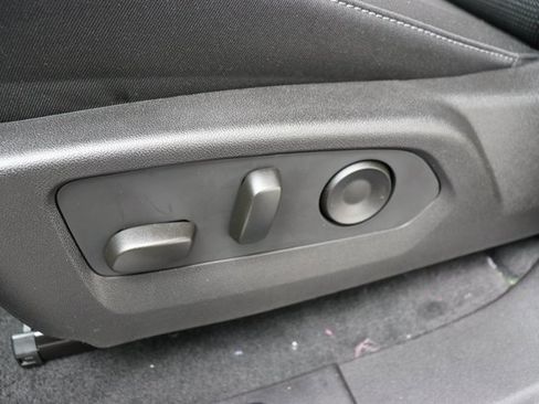 New 2025 GMC Canyon Elevation w/ Convenience Package image 19