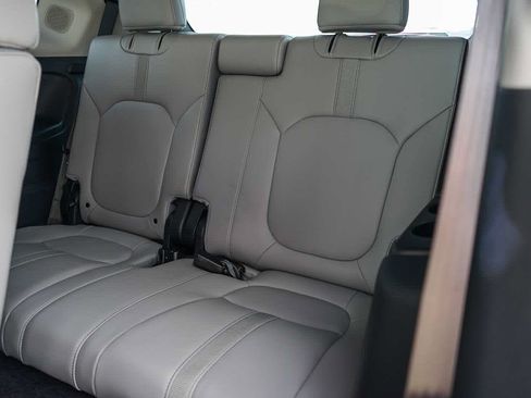 Used 2023 Honda Pilot Touring image 23