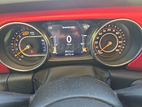Used 2023 Jeep Wrangler Unlimited Rubicon w/ Xtreme 35 Tire Package AWD/4WD image 15