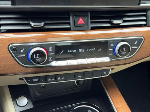 Used 2022 Audi A5 2.0T Premium image 28