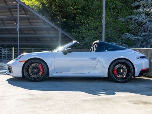 Certified 2024 Porsche 911 Targa 4 GTS image 2