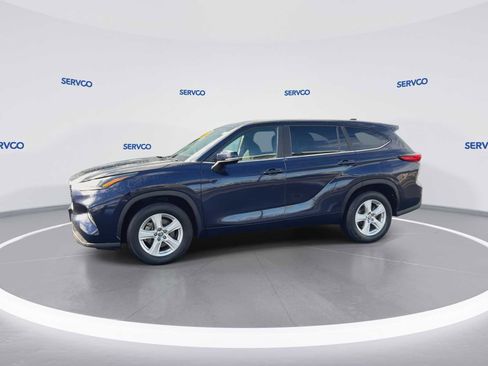 Used 2023 Toyota Highlander L image 4