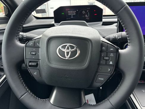New 2026 Toyota C-HR AWD/4WD image 19