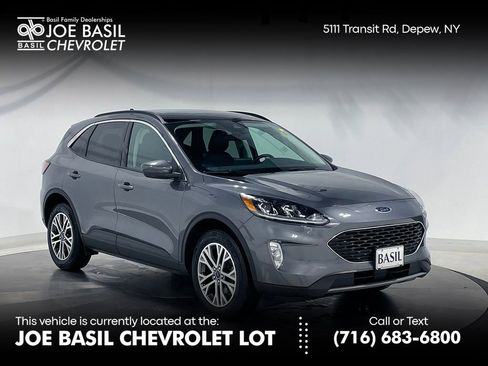 Used 2022 Ford Escape SEL w/ Technology Package AWD/4WD image 1