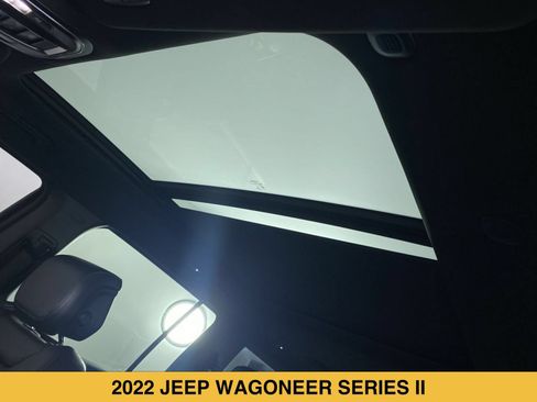 Used 2022 Jeep Wagoneer Series II w/ Premium Group I AWD/4WD image 11