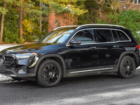 Used 2023 Mercedes-Benz EQB 300 4MATIC image 2