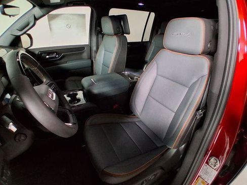 New 2026 GMC Yukon XL AT4 w/ AT4 Premium Plus Package AWD/4WD image 10