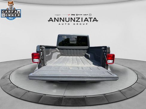 Used 2025 Jeep Gladiator Sport AWD/4WD image 18