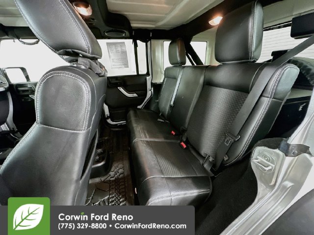 Used 2012 Jeep Wrangler Unlimited Rubicon AWD/4WD image 24
