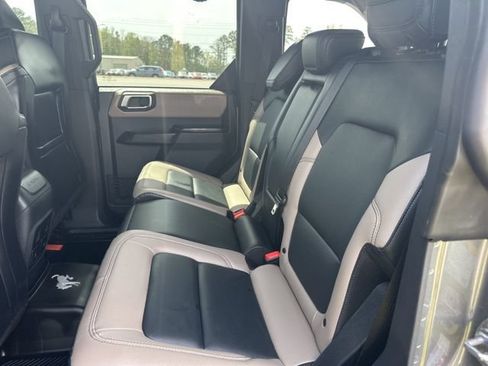 Used 2024 Ford Bronco Wildtrak AWD/4WD image 33