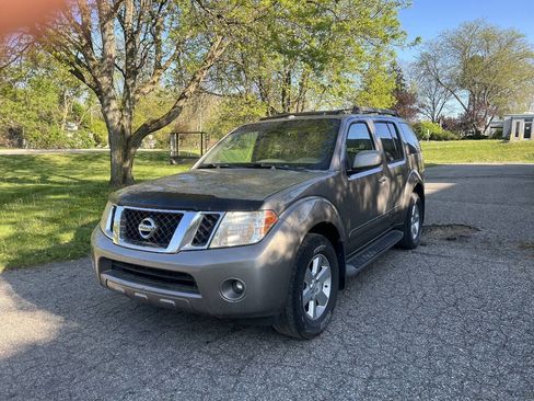 Used 2008 Nissan Pathfinder S AWD/4WD image 1