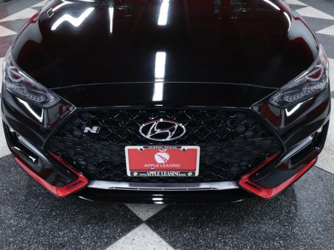 Used 2021 Hyundai Veloster N image 4