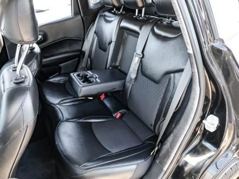 Used 2019 Jeep Compass Altitude image 45