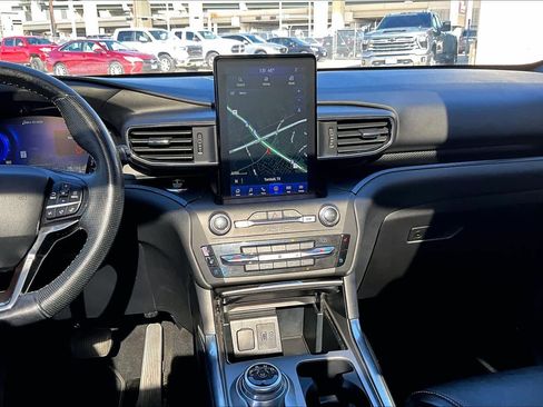 Used 2020 Ford Explorer ST w/ Premium Technology Package image 6