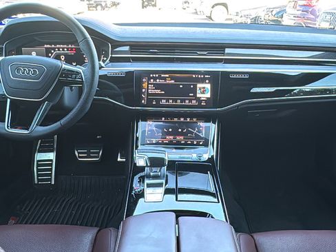 Used 2025 Audi S8 image 17