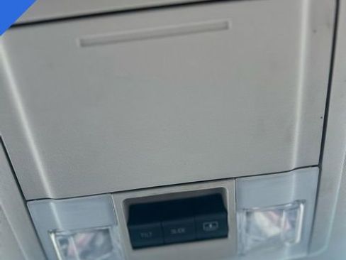 Used 2016 Ford Explorer Platinum image 21