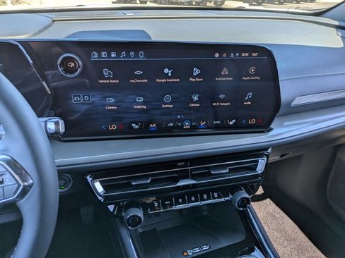 New 2026 Chevrolet Traverse LT w/ Sun and Wheel Package image 12