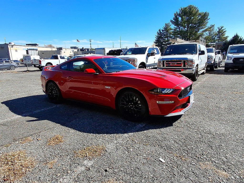 Used 2022 Ford Mustang GT w/ GT Performance Package RWD image 2