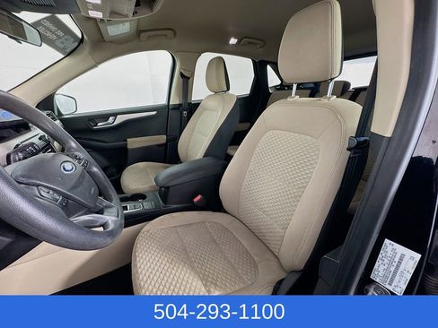 Used 2020 Ford Escape SE image 20