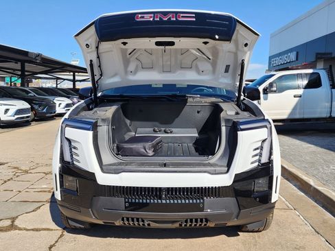 New 2026 GMC Sierra EV Elevation image 9