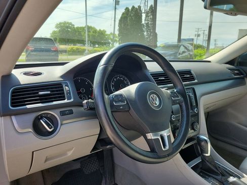 Used 2014 Volkswagen Passat TDI SE FWD image 18