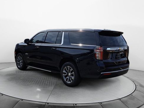 Certified 2023 Chevrolet Suburban LT w/ LT Signature Plus Package image 5