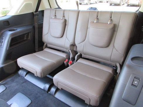Used 2022 Lexus GX 460 Luxury w/ Off Road Package AWD/4WD image 20