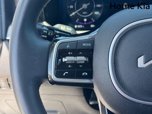 Certified 2023 Kia Sorento SX AWD/4WD image 19