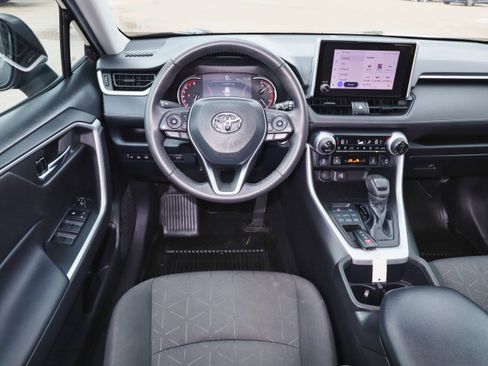 Used 2023 Toyota RAV4 XLE image 17