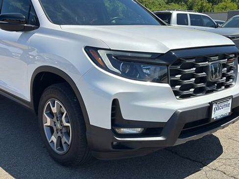Used 2023 Honda Passport TrailSport image 8