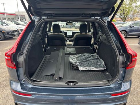 Certified 2026 Volvo XC60 B5 Plus w/ Climate Package AWD/4WD image 28