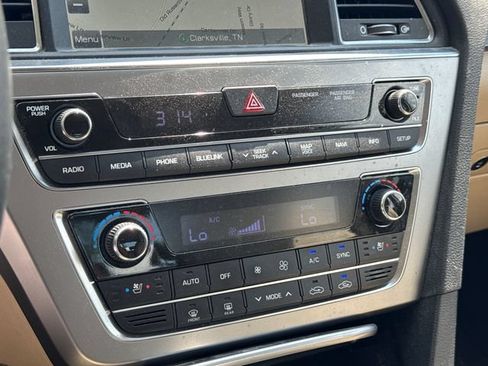 Used 2017 Hyundai Sonata Limited w/ Tech Package 03 FWD image 23