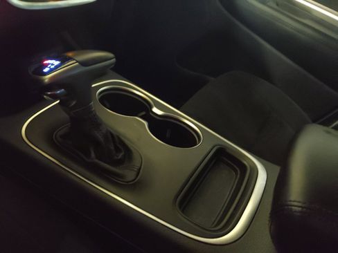 Used 2019 Dodge Durango SXT w/ 3rd Row Seating Group AWD/4WD image 26