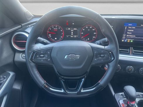 Used 2025 Chevrolet Trax RS w/ Driver Confidence Package FWD image 12