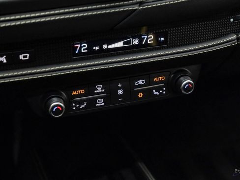 Used 2022 Ferrari F8 Tributo image 92