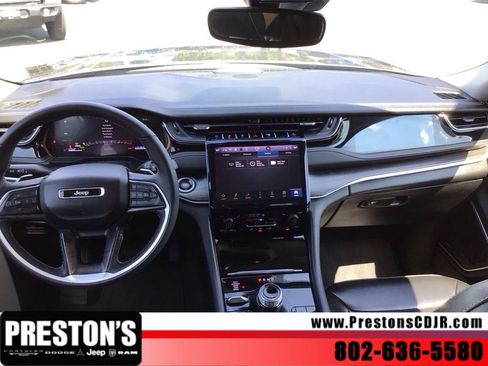 Used 2024 Jeep Grand Cherokee Limited 4xe AWD/4WD image 13