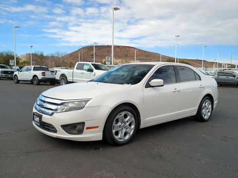 Used 2010 Ford Fusion SE image 8