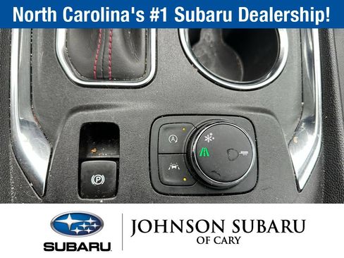 Used 2023 Chevrolet Traverse RS FWD image 16