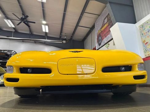 Used 2004 Chevrolet Corvette Convertible w/ Preferred Equipment Group RWD image 51