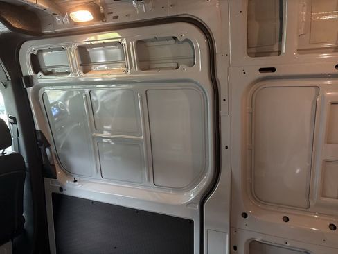 Used 2025 Mercedes-Benz Sprinter 2500 image 24