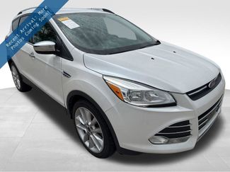 Used 2014 Ford Escape SE w/ SE Chrome Package AWD/4WD video 1