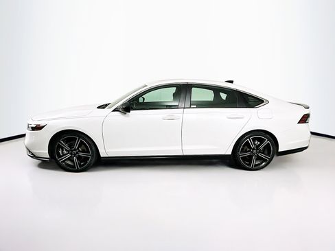Used 2024 Honda Accord Sport image 4